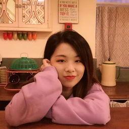 进娱乐圈吃瓜却红了